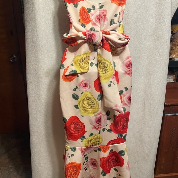 True Violet - Picture 2 of 10